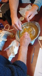 workshop propolis crème maken workshop propolis crème maken Imkerij DreLou
